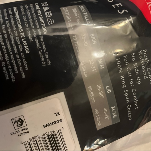 Hanes Men's White Briefs Tagless - Pack of 8 - Picture 4 of 7